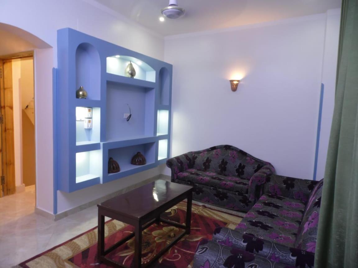 Nour House Daire Luksor